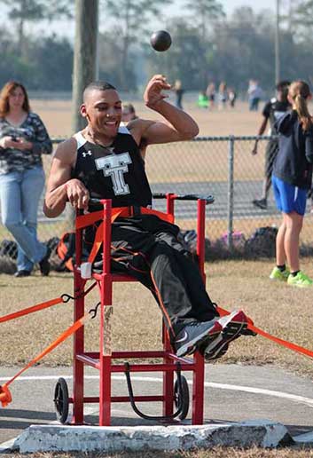 Drew Dees competes in Shot Put