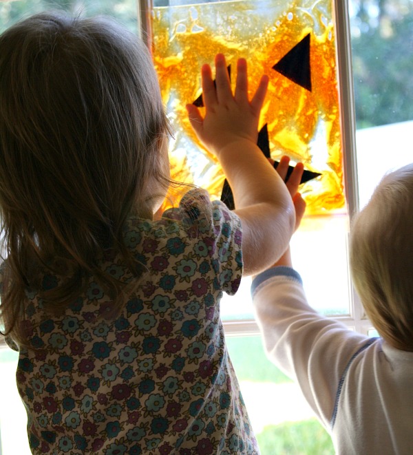 Toddler-Halloween-Activity-Squish-Bag