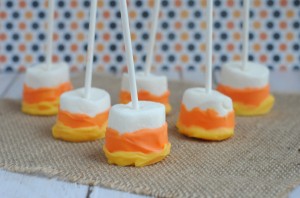 close-up-candy-corn-lollipop